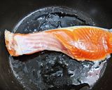 フライパン一つで!鮭のカレーソース作り方2写真