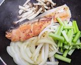フライパン一つで!鮭のカレーソース作り方4写真