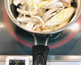 ヘルシーしめじとネギとワカメのお味噌汁作り方2写真