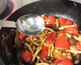 フレッシュトマトとキノコのニンニクパスタ作り方5写真