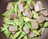 こんにゃくとモロッコインゲンのうま塩炒め作り方3写真