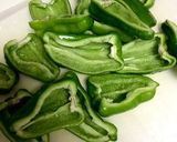 子供大好き！調味料簡単！ピーマンの肉詰め作り方1写真