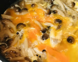 具材２つの簡単丼●たっぷりきのこの玉子丼作り方3写真
