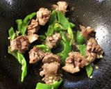 砂肝とピーマンのペペロンチーノ作り方5写真