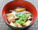 旨味たっぷり＊麩とエリンギのお吸い物作り方5写真