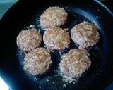 簡単★絶品煮込みハンバーグ作り方4写真