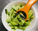 材料３つ 胡瓜・干し海老・鶏がら和え作り方1写真