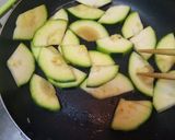 ズッキーニの味噌ピーナツ炒め作り方3写真