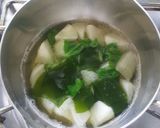 ≪離乳食７か月～≫かぶとわかめのみそ汁作り方3写真