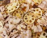 簡単！豚肉とレンコンのさっぱり炒め物作り方4写真