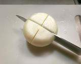 丸ごと玉ネギとベーコンのレンジ蒸し作り方1写真