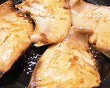 甘めで子供大好き！ブリの柔らか照り焼き作り方3写真