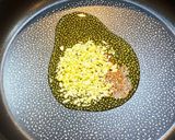 さば味噌缶でペペロンチーノ作り方1写真