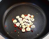 蒲焼缶で簡単ペペロンチーノ作り方1写真