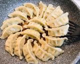冷凍餃子で、餃子を丸く焼く方法作り方4写真
