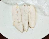 ササミと野菜の梅肉すりゴマあえ作り方1写真