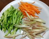 ササミと野菜の梅肉すりゴマあえ作り方4写真