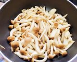 きのことベーコンのめんつゆバター炒め作り方3写真
