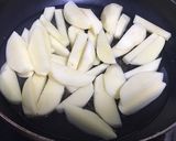 バジル&ガーリック風味のジャーマンポテト作り方1写真