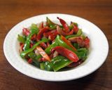 大量消費にピーマンと赤ソーセージの炒め物作り方6写真