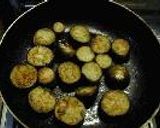 なすの甘味噌とクリームチーズソースがけ__Sauted Eggplant with Sweet Miso & Cream Cheese Sauce作り方1写真