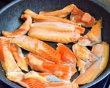 サーモンのアラとハラスの5分で激ウマ焼作り方1写真