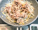 もやしたっぷり、もやしと豚肉の野菜炒め作り方4写真