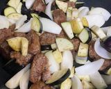 夏野菜とミンチブロックのトマト炒め作り方2写真