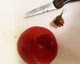熟したトマトを薄くて、タネが出ない切り方作り方3写真