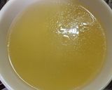 カップ１つで鶏ガラ生姜スープ♪作り方2写真