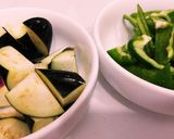 茄子とピーマンの白味噌炒め作り方1写真