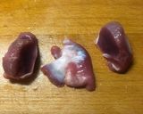 麺つゆで簡単！砂肝とナスのピリ辛炒め作り方1写真