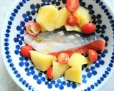 鮭のレンジ蒸し！じゃが芋・プチトマト♪作り方3写真