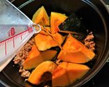 生姜がポイント！旨っ！【南瓜のそぼろ煮】作り方3写真