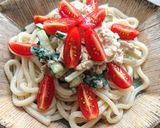 きゅうりとトマトとツナマヨをうどんにのせ作り方4写真