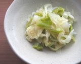 蒸しキャベツ・蒸し玉ねぎのコールスロー♪作り方3写真