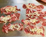 ＼豚肉1枚で！／ミルフィーユチーズカツ作り方1写真