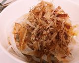 簡単！美味しい！新玉ねぎのサラダ作り方4写真