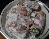 ツルムラサキとタマネギの肉巻き作り方3写真