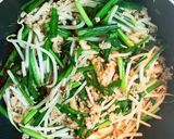 ごはん進む!ひき肉ニラもやし炒め作り方6写真