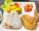手羽先・豚汁・梅干しおにぎりで晩ご飯作り方1写真