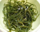 簡単！切り昆布たっぷり☆お味噌汁作り方1写真