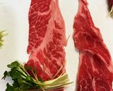簡単☆薄切り牛肉とかいわれのレンジ蒸し作り方1写真