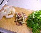 梨とみょうがの みずみずしいサラダ作り方1写真
