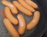季節の野菜とソーセージのバター炒め作り方1写真