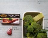 ブロッコリーのアンチョビ炒め作り方1写真