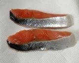 鮭のニンニクバター醤油ムニエル作り方3写真