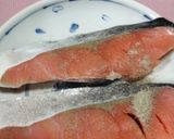 鮭のニンニクバター醤油ムニエル作り方7写真