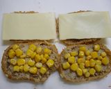 お弁当！コロッケでサンド☆とうもろこし作り方1写真