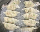 我が家の定番♪お店のようなパリパリ餃子♪作り方4写真
